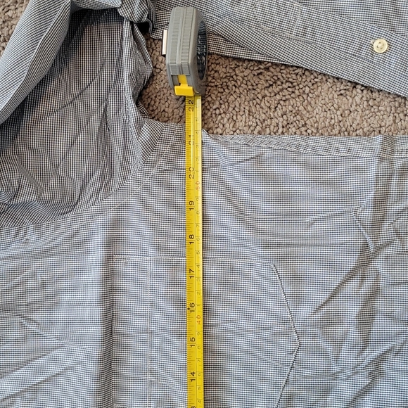 Uniqlo gingham button up shirt OCBD sz. Medium - Picture 3 of 4